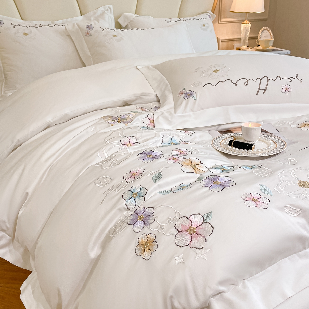 91家纺网 家纺一手货源 找家纺 博纳家纺 2026春夏新款13372全棉纯棉绣花四件套-奈雪 奈雪-象牙白