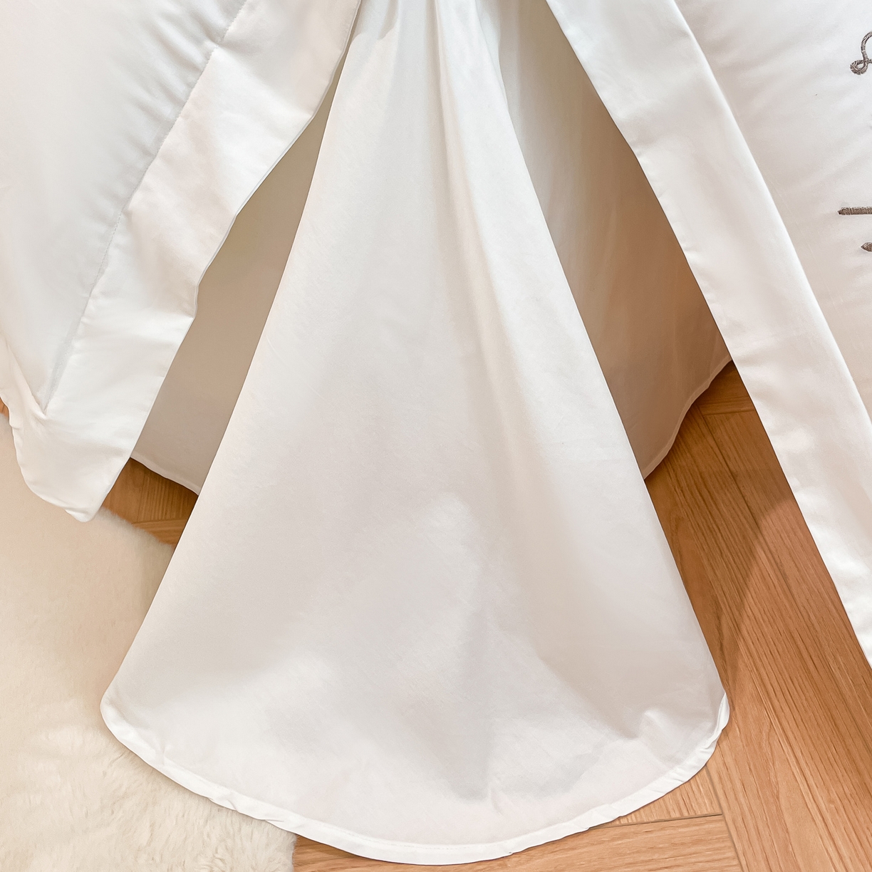 91家纺网 家纺一手货源 找家纺 博纳家纺 2026春夏新款13372全棉纯棉绣花四件套-奈雪 奈雪-象牙白