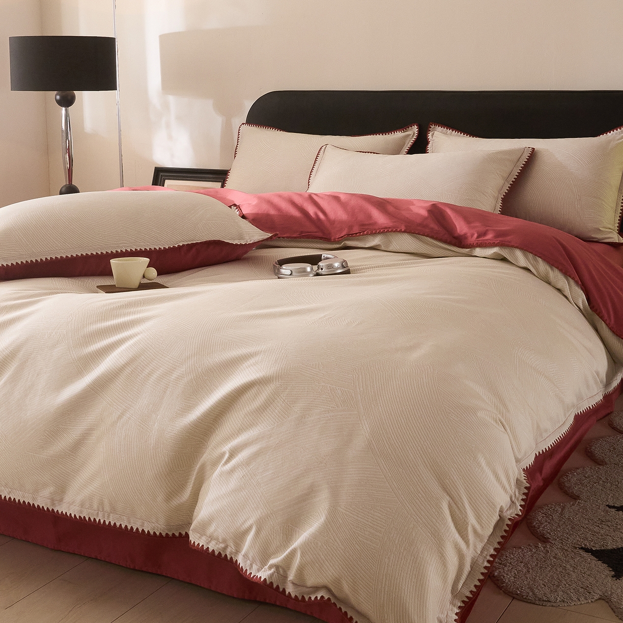 91家纺网 家纺一手货源 找家纺 置顶家纺 2026新款数码印花三角针贝壳边四件套-沐橙 沐橙-山红