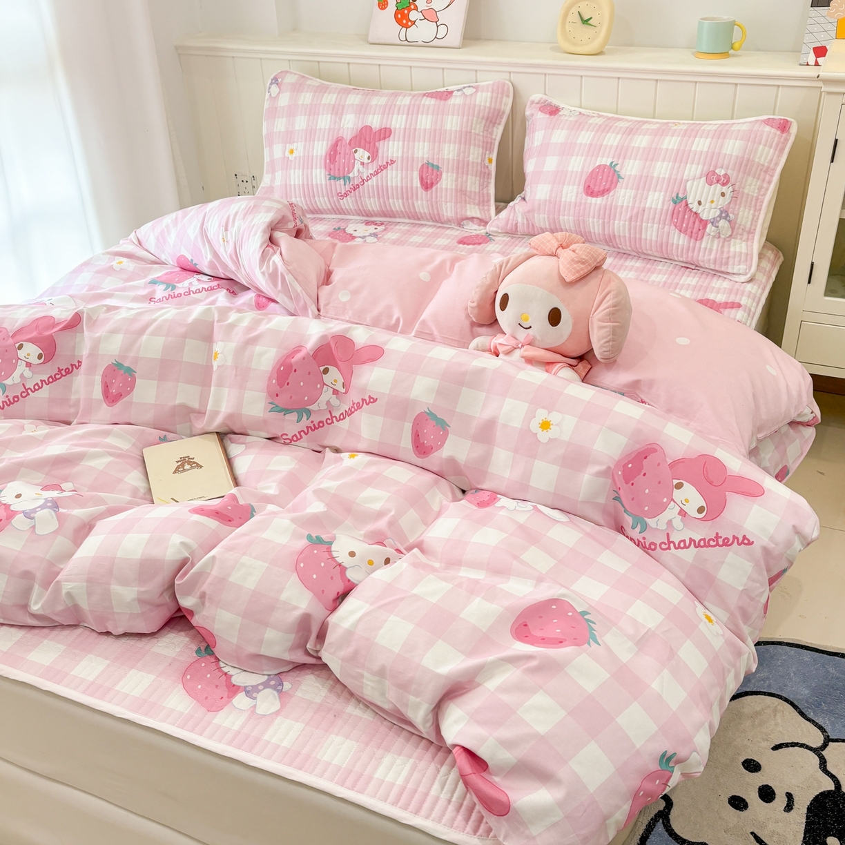 91家纺网 家纺一手货源 找家纺 孩子王家纺 2026新款Sanrio三丽鸥正版授权全棉纯棉夹棉多功能床垫-床盖（含防伪码） 奶芙美乐蒂