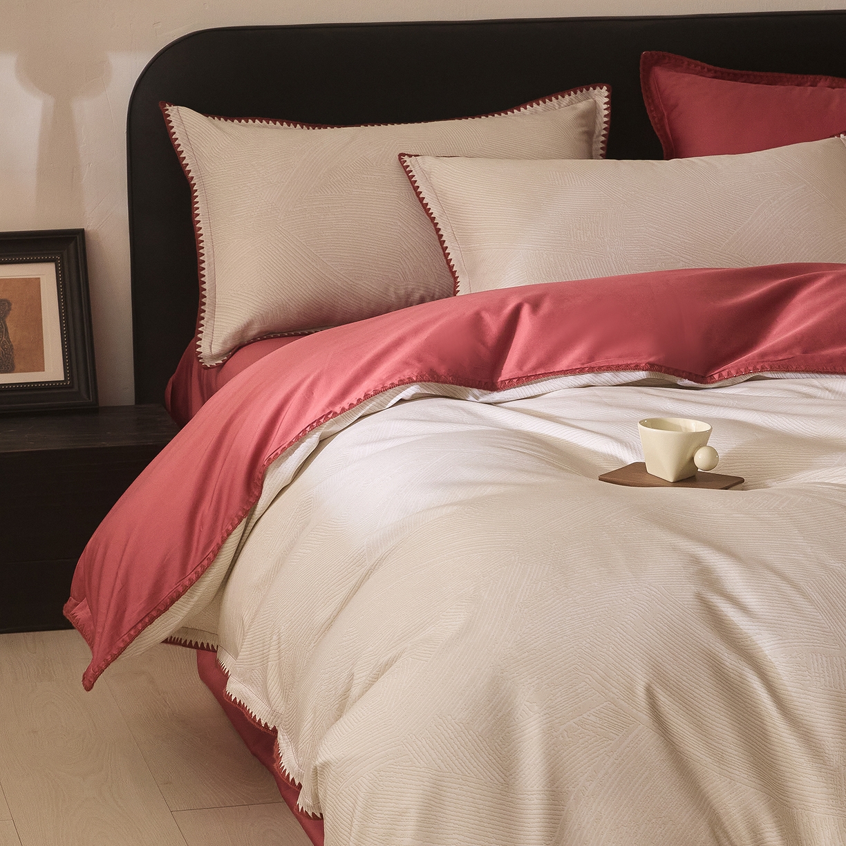 91家纺网 家纺一手货源 找家纺 置顶家纺 2026新款数码印花三角针贝壳边四件套-沐橙 沐橙-山红