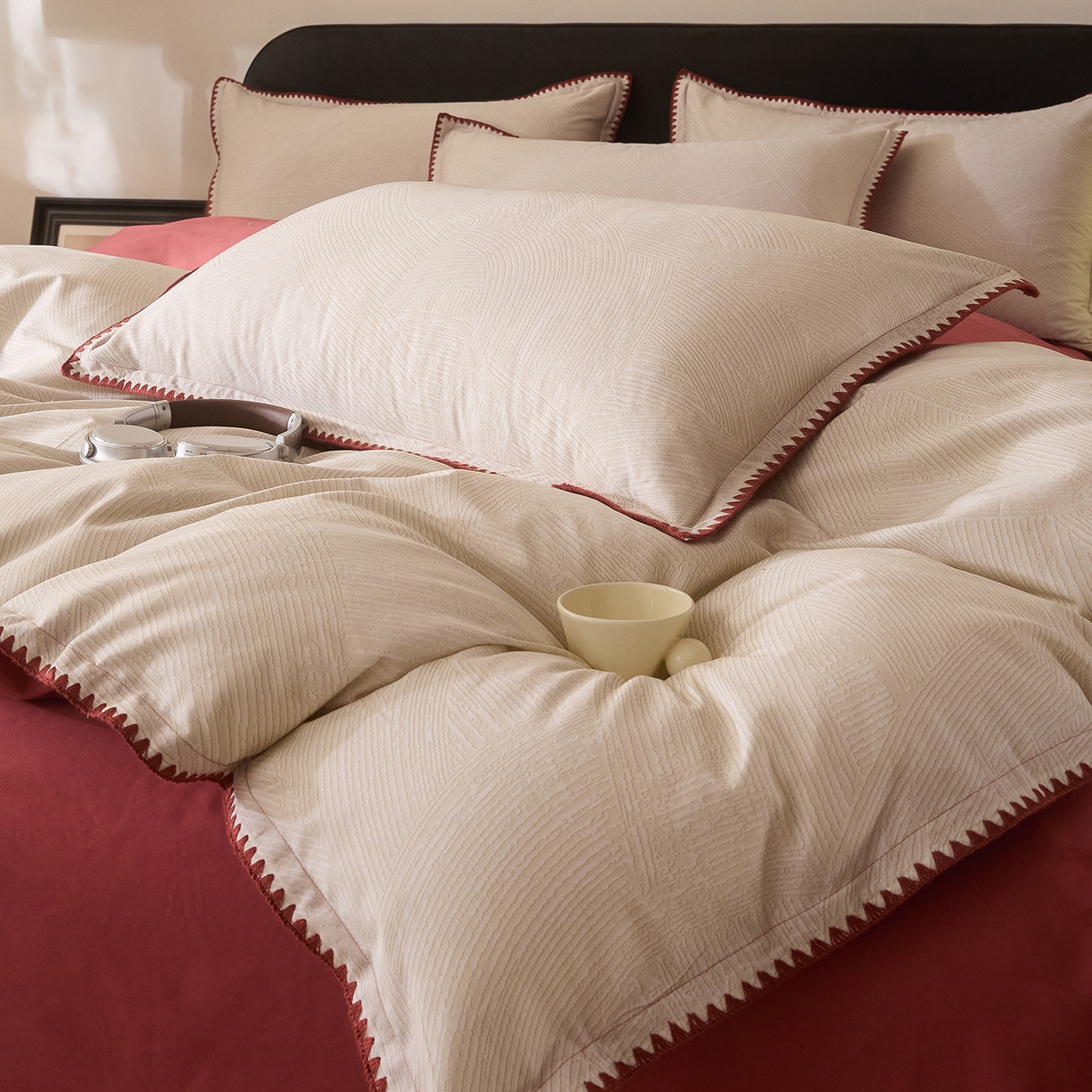 91家纺网 家纺一手货源 找家纺 置顶家纺 2026新款数码印花三角针贝壳边四件套-沐橙 沐橙-山红