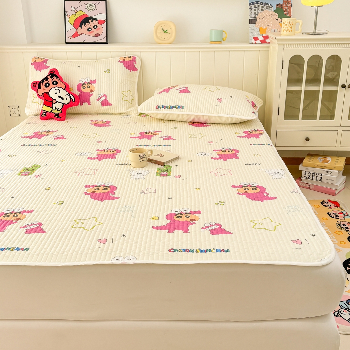 91家纺网 家纺一手货源 找家纺 孩子王家纺 2026新款Sanrio三丽鸥正版授权全棉纯棉夹棉多功能床垫-床盖（含防伪码） 童趣小新
