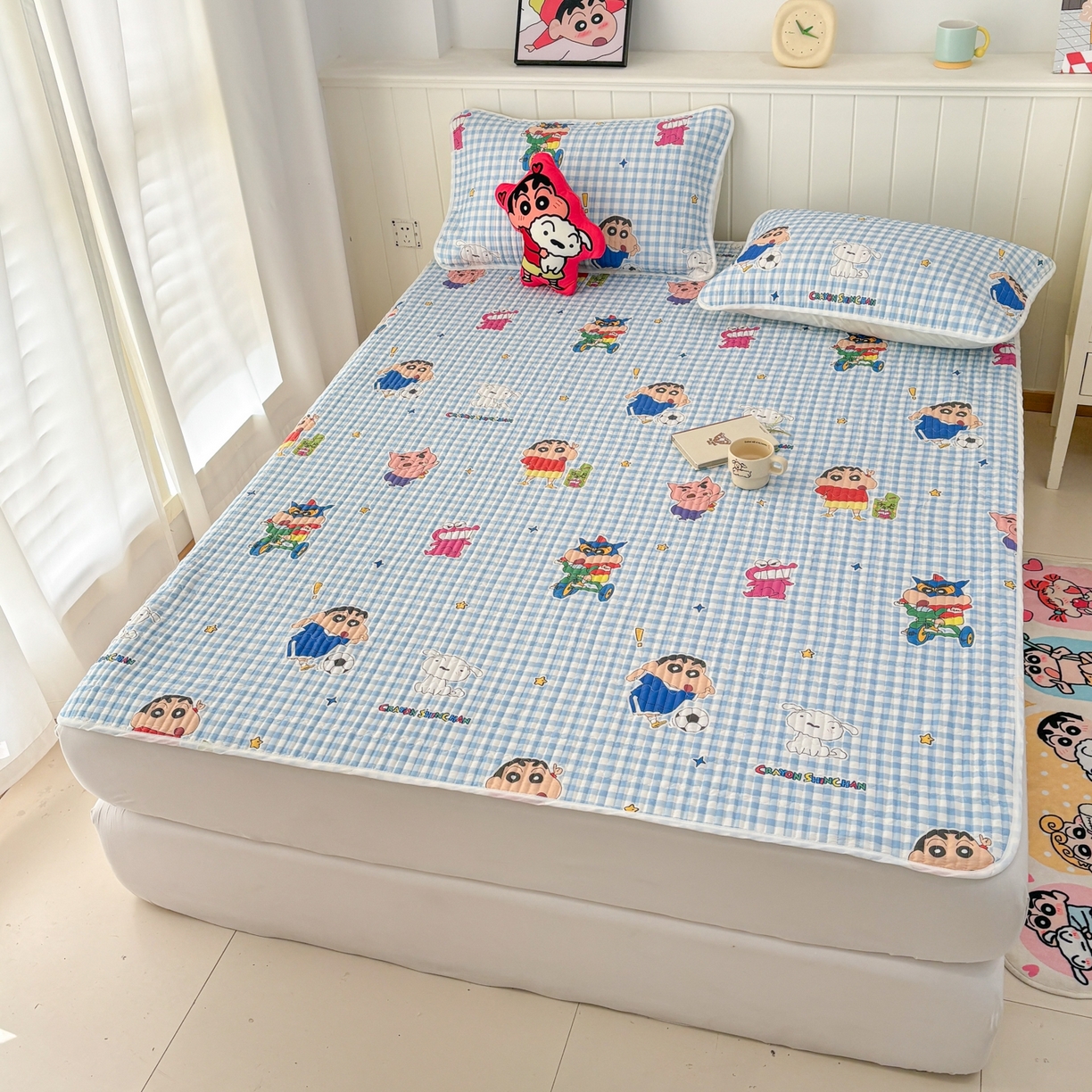 91家纺网 家纺一手货源 找家纺 孩子王家纺 2026新款Sanrio三丽鸥正版授权全棉纯棉夹棉多功能床垫-床盖（含防伪码） 蓝格小新乐园