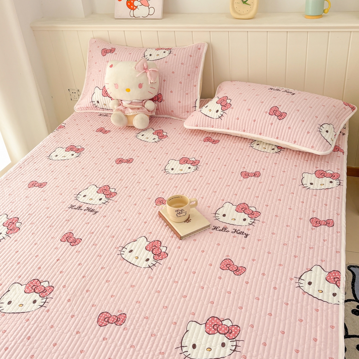 91家纺网 家纺一手货源 找家纺 孩子王家纺 2026新款Sanrio三丽鸥正版授权全棉纯棉夹棉多功能床垫-床盖（含防伪码） 甜糯凯蒂