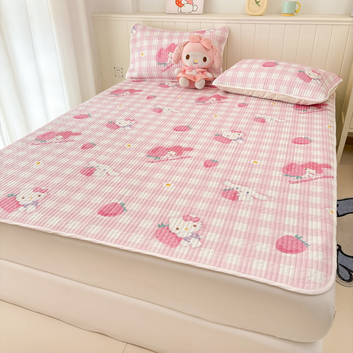 91家纺网 家纺一手货源 找家纺 孩子王家纺 2026新款Sanrio三丽鸥正版授权全棉纯棉夹棉多功能床垫-床盖（含防伪码） 奶芙美乐蒂