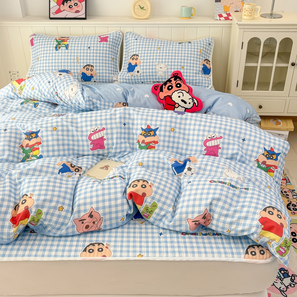 91家纺网 家纺一手货源 找家纺 孩子王家纺 2026新款Sanrio三丽鸥正版授权全棉纯棉夹棉多功能床垫-床盖（含防伪码） 蓝格小新乐园