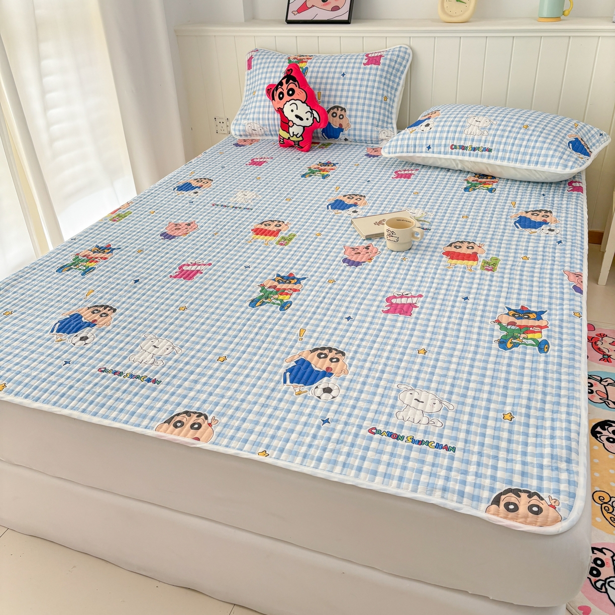 91家纺网 家纺一手货源 找家纺 孩子王家纺 2026新款Sanrio三丽鸥正版授权全棉纯棉夹棉多功能床垫-床盖（含防伪码） 蓝格小新乐园
