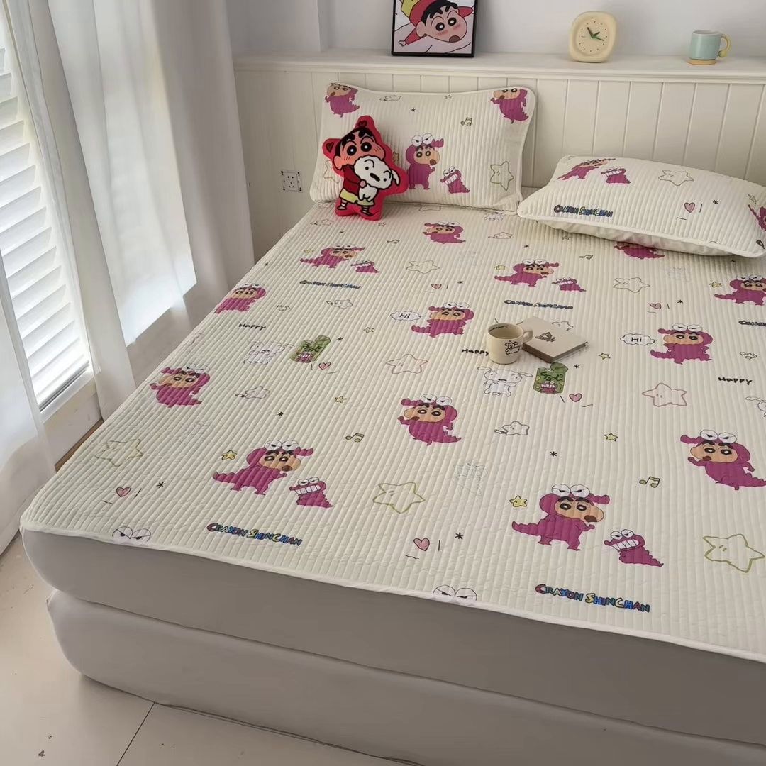 91家纺网 家纺一手货源 找家纺 孩子王家纺 2026新款Sanrio三丽鸥正版授权全棉纯棉夹棉多功能床垫-床盖（含防伪码） 童趣小新