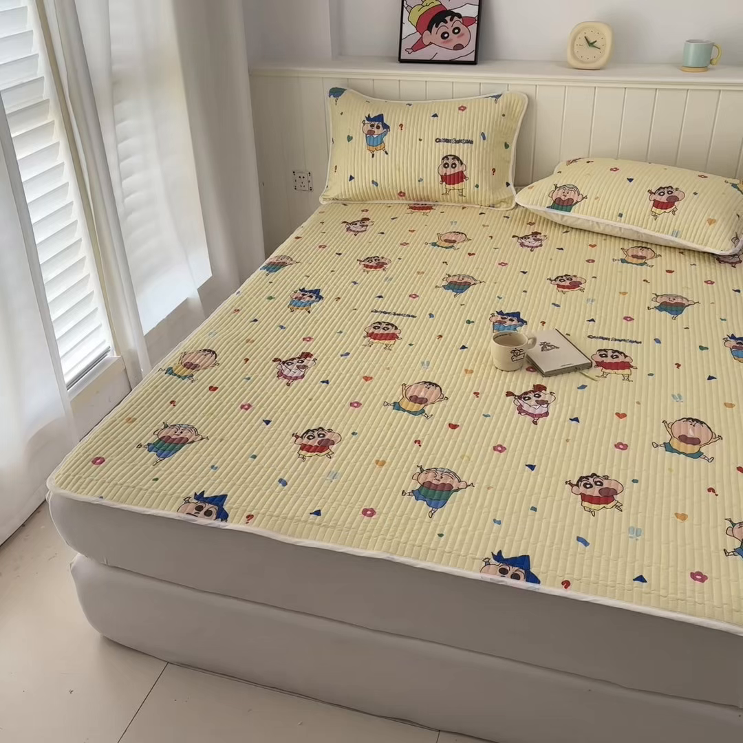 91家纺网 家纺一手货源 找家纺 孩子王家纺 2026新款Sanrio三丽鸥正版授权全棉纯棉夹棉多功能床垫-床盖（含防伪码） 春日部家族