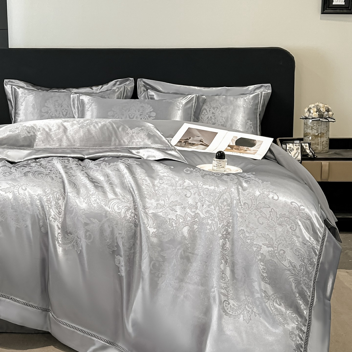 91家纺网 家纺一手货源 找家纺 博纳家纺 2026春夏新款轻奢高端色织定位提花拼角镂空款款四件套-沁园花语 沁园花语-绅士灰