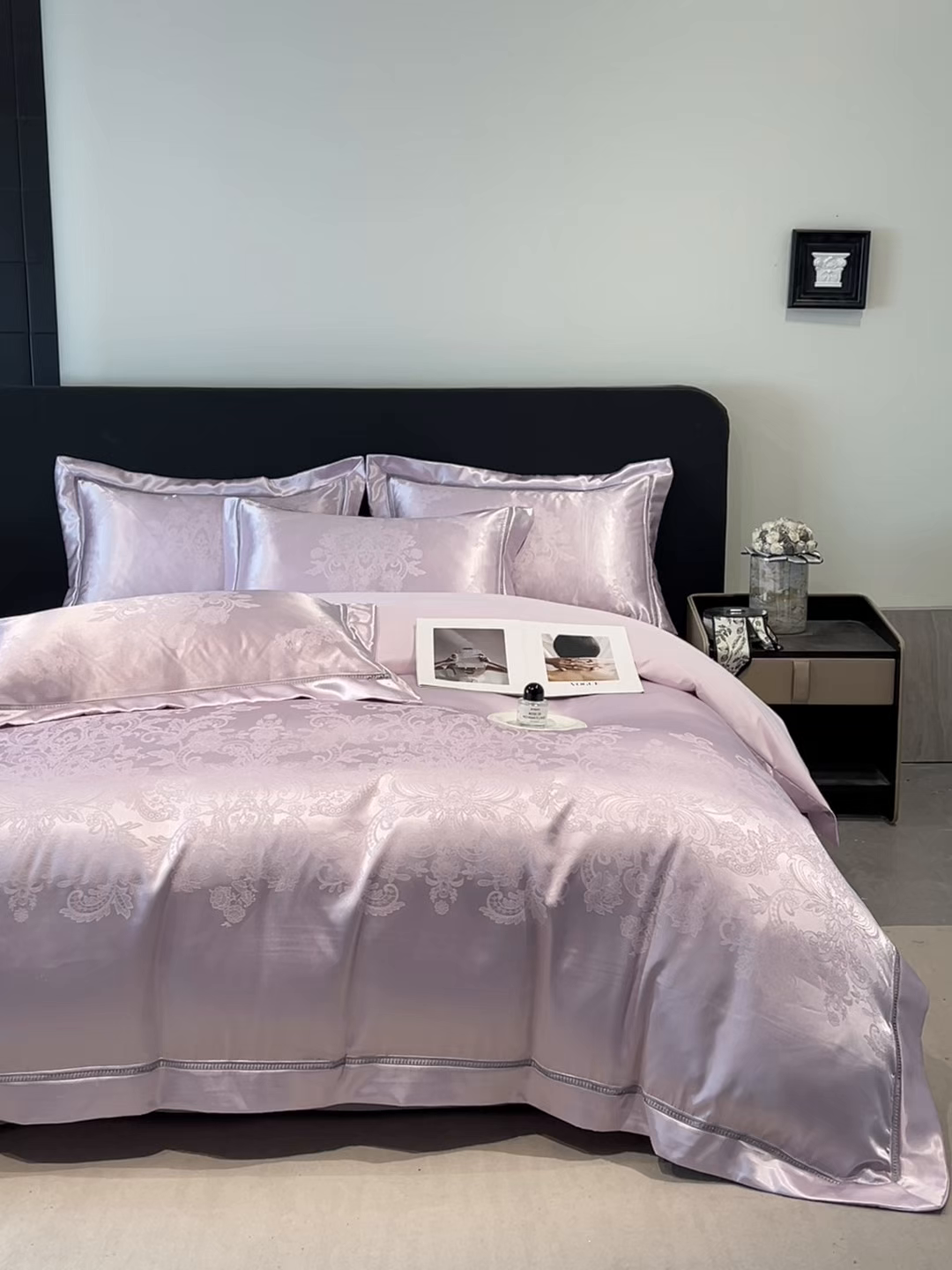 91家纺网 家纺一手货源 找家纺 （总）博纳家纺 2026春夏新款轻奢高端色织定位提花拼角镂空款款四件套-沁园花语