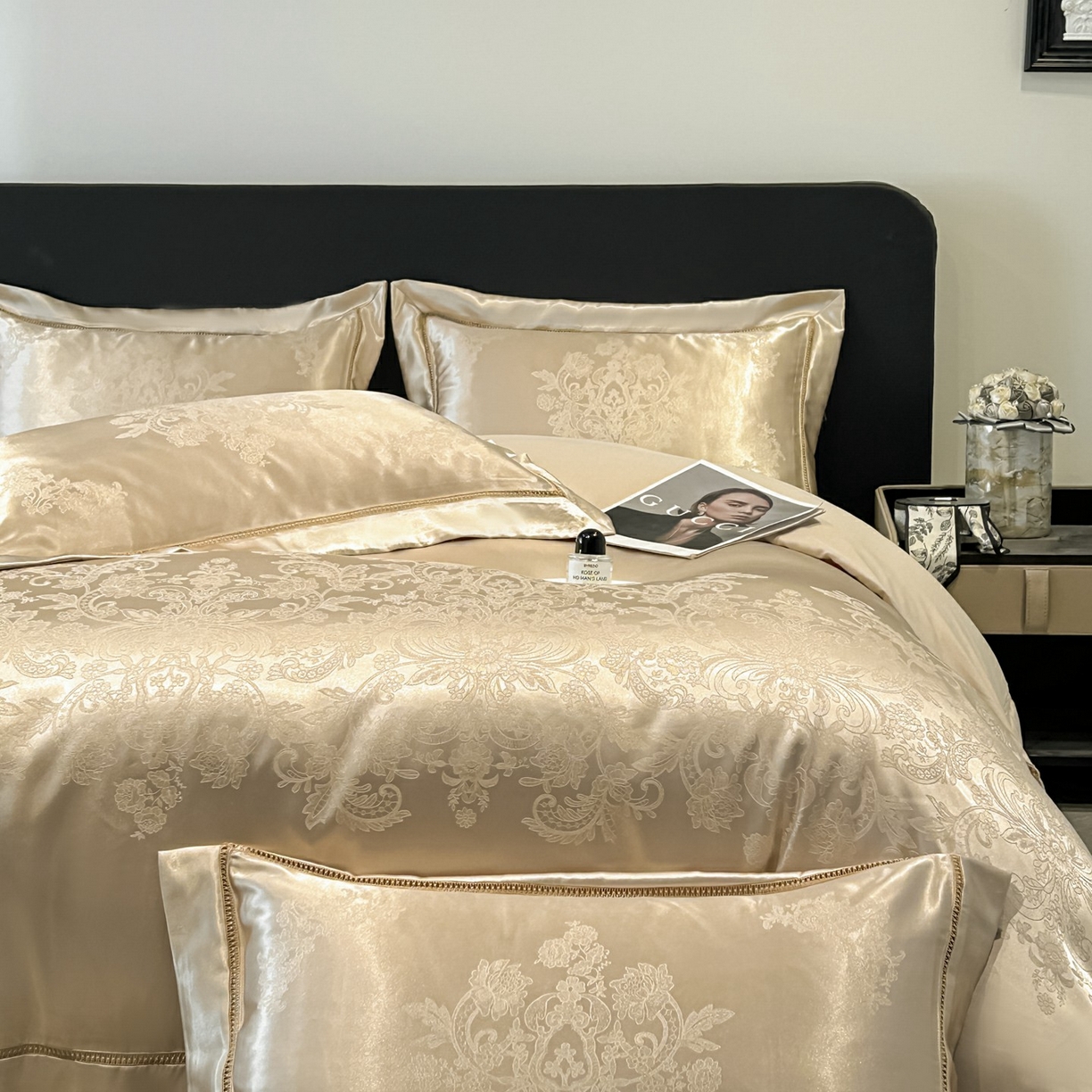 91家纺网 家纺一手货源 找家纺 博纳家纺 2026春夏新款轻奢高端色织定位提花拼角镂空款款四件套-沁园花语 沁园花语-香槟