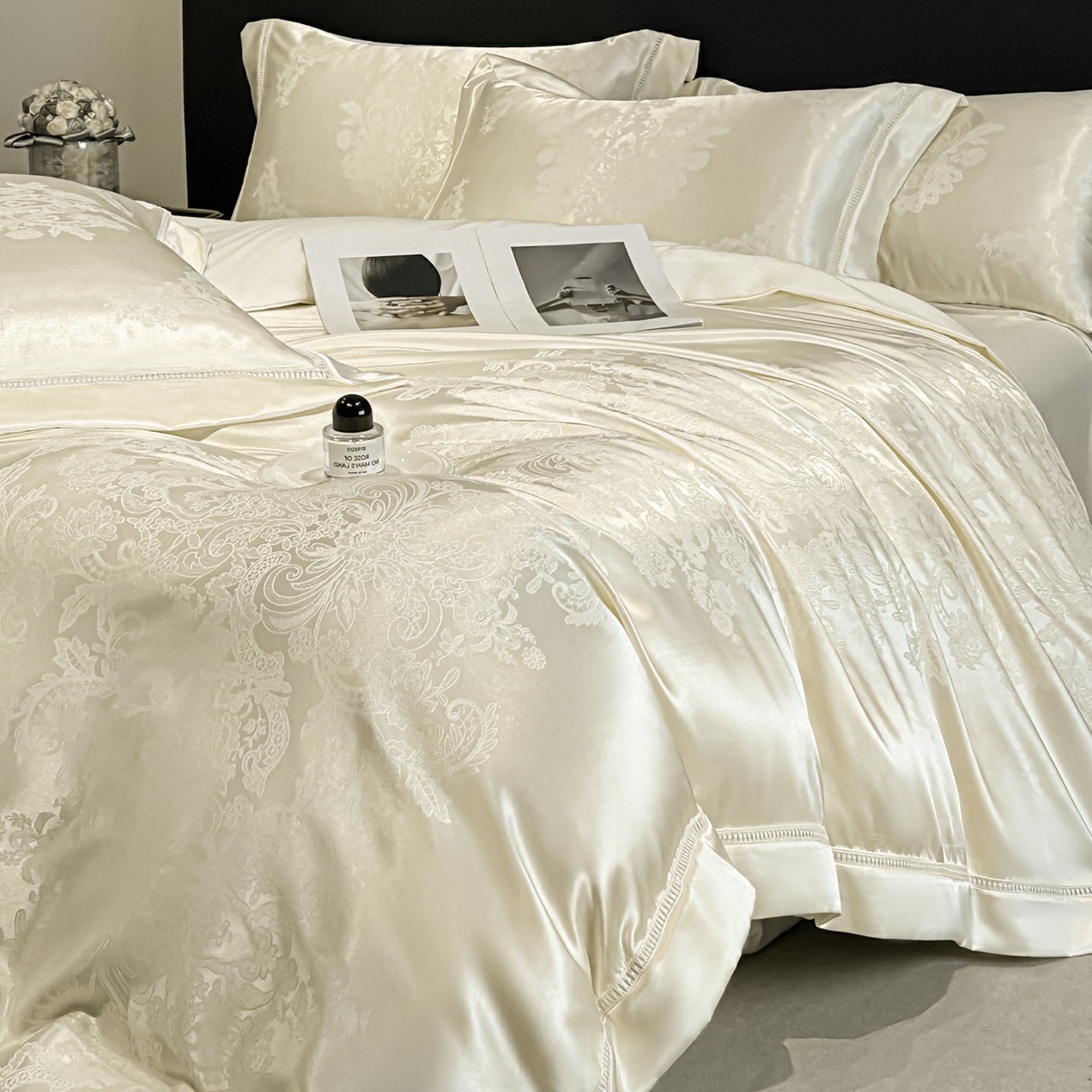 91家纺网 家纺一手货源 找家纺 博纳家纺 2026春夏新款轻奢高端色织定位提花拼角镂空款款四件套-沁园花语 沁园花语-象牙白