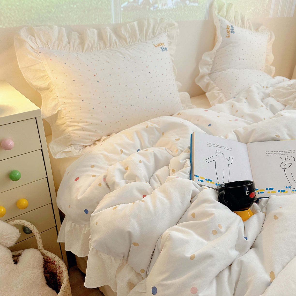 91家纺网 家纺一手货源 找家纺 孩子王家纺 2026新款韩式INS减龄小红书仿绣花花边款全棉纯棉卡通四件套 花边木马庄园