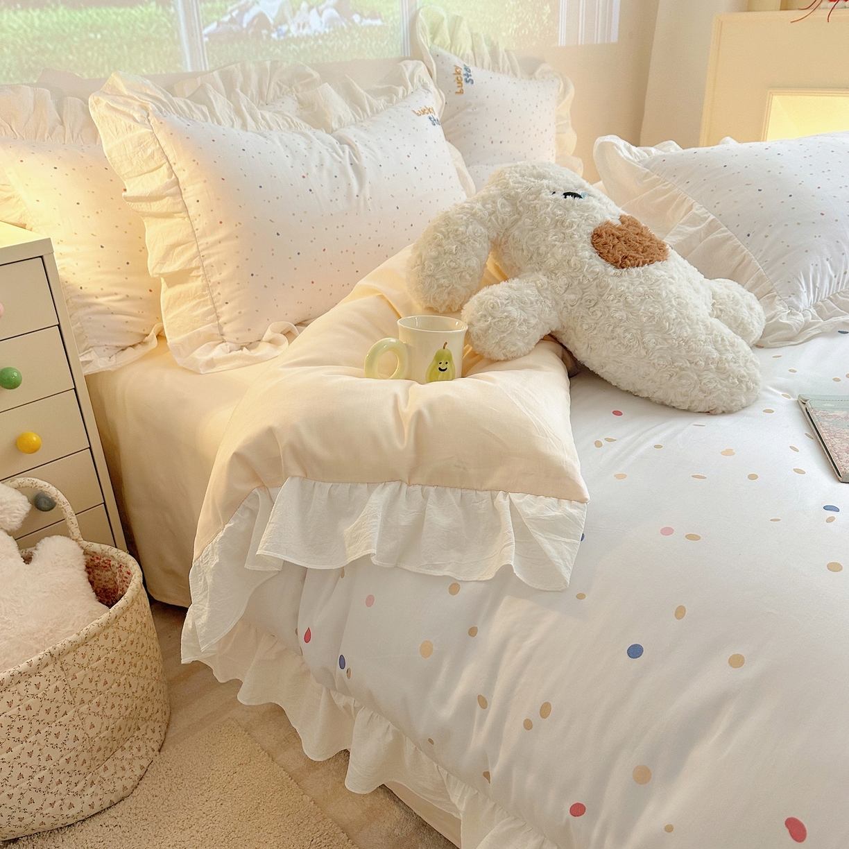 91家纺网 家纺一手货源 找家纺 孩子王家纺 2026新款韩式INS减龄小红书仿绣花花边款全棉纯棉卡通四件套 花边木马庄园