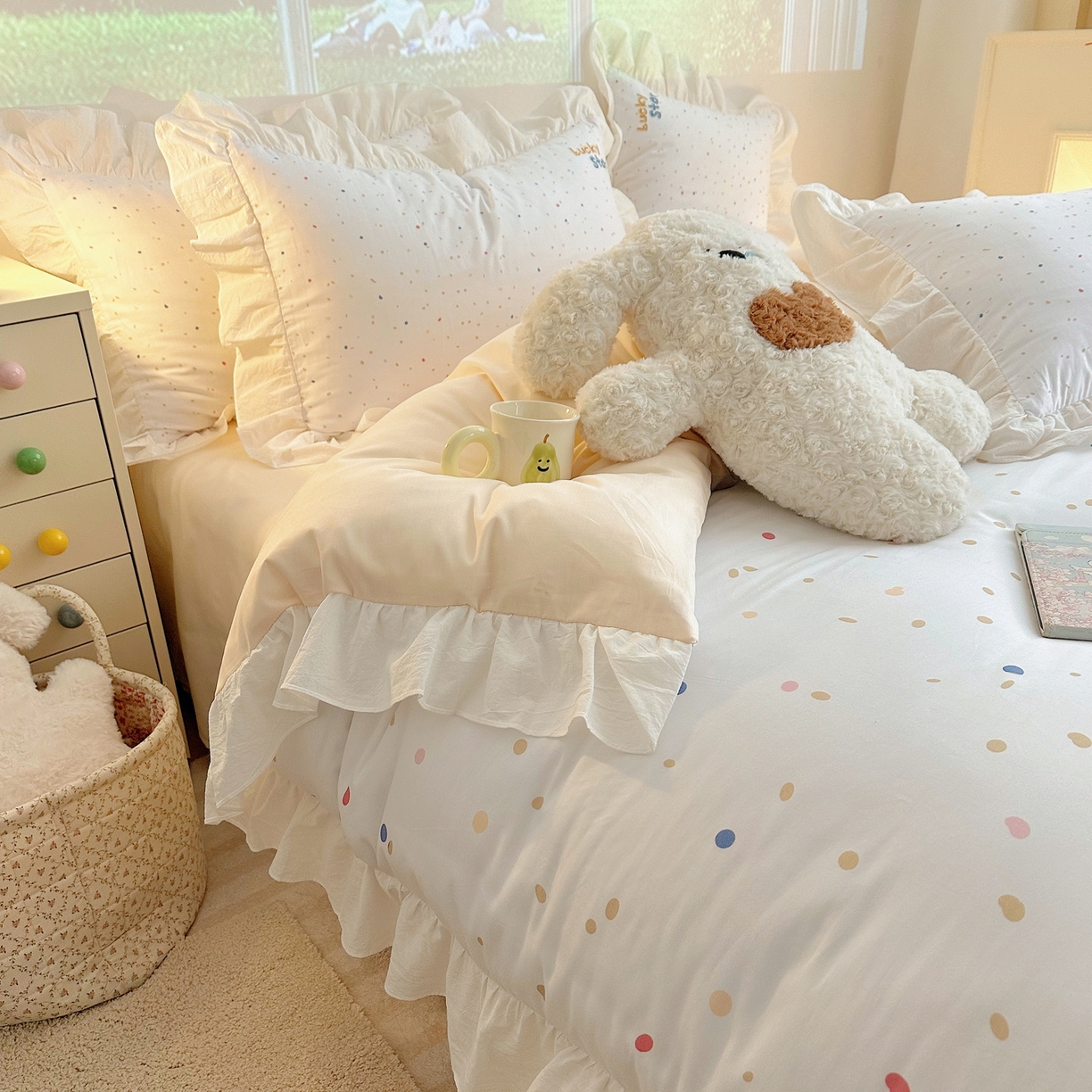 91家纺网 家纺一手货源 找家纺 孩子王家纺 2026新款韩式INS减龄小红书仿绣花花边款全棉纯棉卡通四件套 花边木马庄园