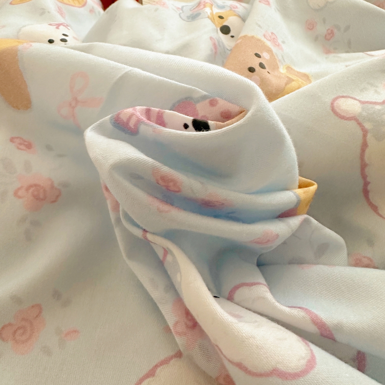 91家纺网 家纺一手货源 找家纺 孩子王家纺 2026新款韩式INS减龄小红书花边款全棉纯棉卡通四件套 花边小狗派对