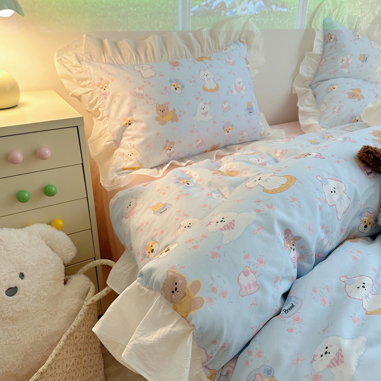 91家纺网 家纺一手货源 找家纺 孩子王家纺 2026新款韩式INS减龄小红书花边款全棉纯棉卡通四件套 花边小狗派对