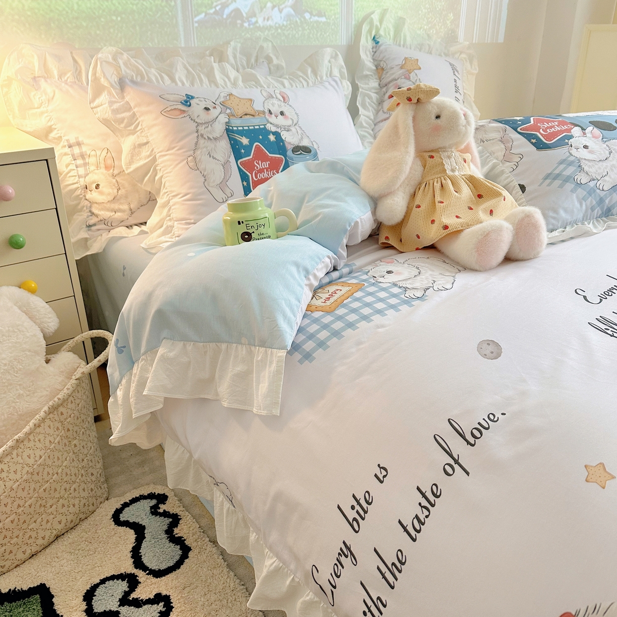 91家纺网 家纺一手货源 找家纺 孩子王家纺 2026新款韩式INS减龄小红书花边款全棉纯棉卡通四件套 花边星兔饼干