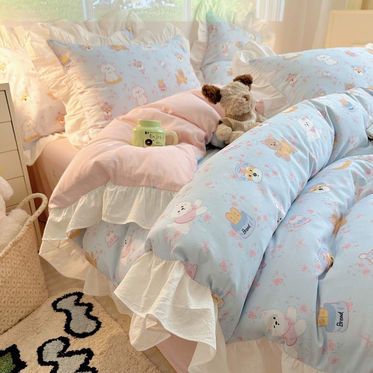 91家纺网 家纺一手货源 找家纺 孩子王家纺 2026新款韩式INS减龄小红书花边款全棉纯棉卡通四件套 花边小狗派对