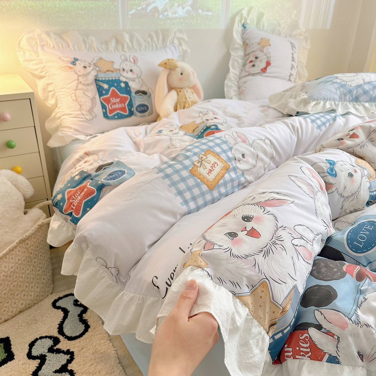 91家纺网 家纺一手货源 找家纺 孩子王家纺 2026新款韩式INS减龄小红书花边款全棉纯棉卡通四件套 花边星兔饼干