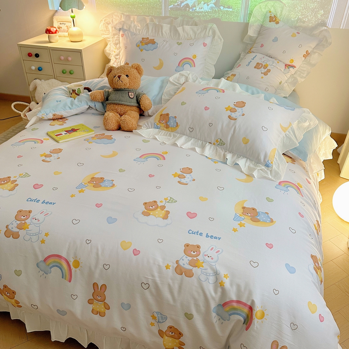 91家纺网 家纺一手货源 找家纺 孩子王家纺 2026新款韩式INS减龄小红书花边款全棉纯棉卡通四件套 花边小熊星梦