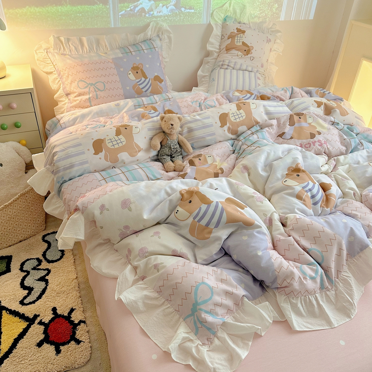 91家纺网 家纺一手货源 找家纺 孩子王家纺 2026新款韩式INS减龄小红书花边款全棉纯棉卡通四件套 花边小马拼拼乐