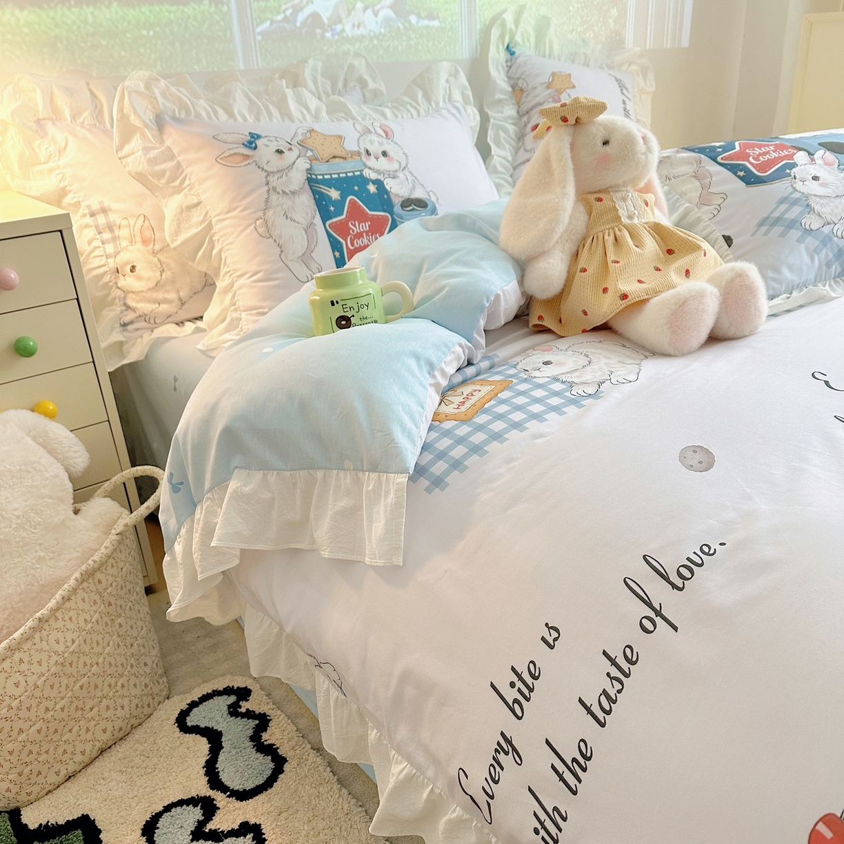 91家纺网 家纺一手货源 找家纺 孩子王家纺 2026新款韩式INS减龄小红书花边款全棉纯棉卡通四件套 花边星兔饼干