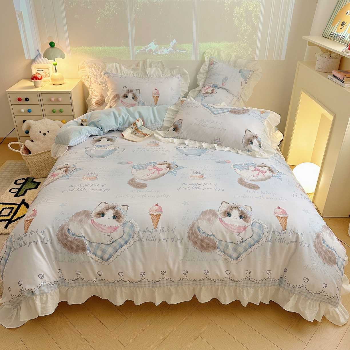 91家纺网 家纺一手货源 找家纺 孩子王家纺 2026新款韩式INS减龄小红书花边款全棉纯棉卡通四件套 花边奶油布偶猫