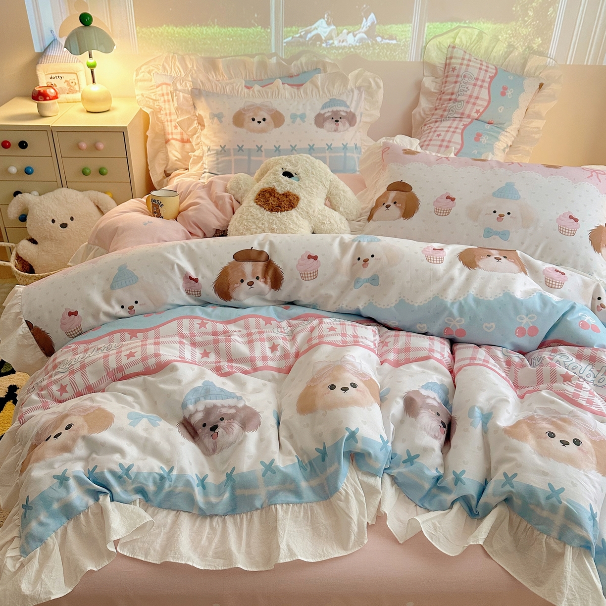 91家纺网 家纺一手货源 找家纺 孩子王家纺 2026新款韩式INS减龄小红书花边款全棉纯棉卡通四件套 花边小狗庄园