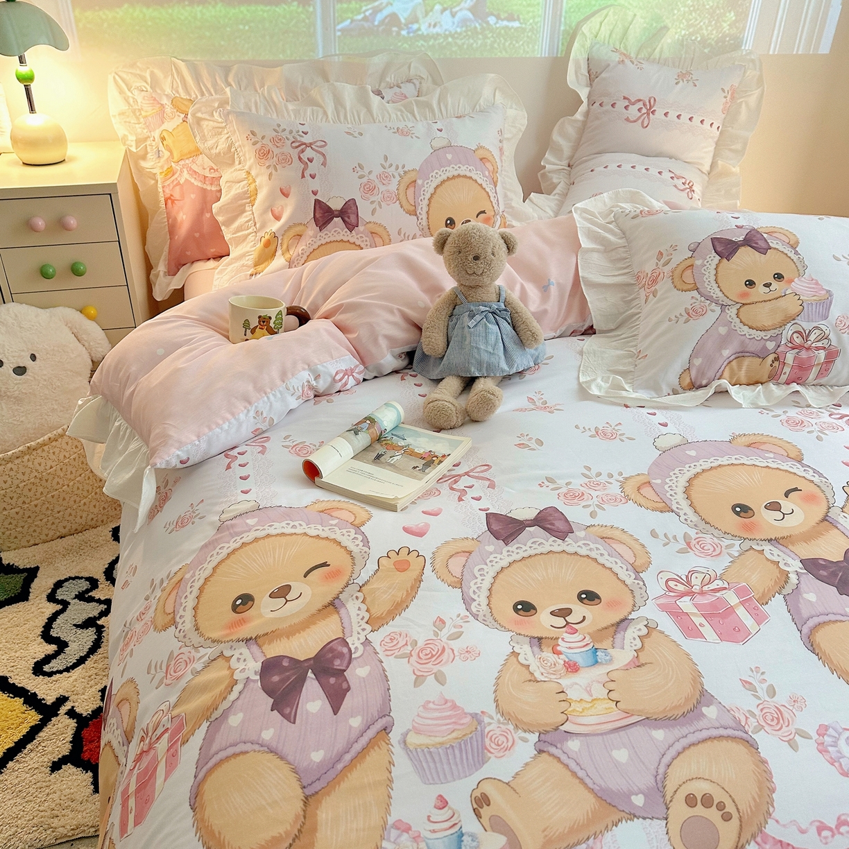 91家纺网 家纺一手货源 找家纺 孩子王家纺 2026新款韩式INS减龄小红书花边款全棉纯棉卡通四件套 花边甜梦小熊