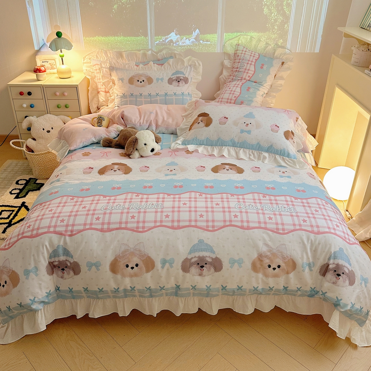 91家纺网 家纺一手货源 找家纺 孩子王家纺 2026新款韩式INS减龄小红书花边款全棉纯棉卡通四件套 花边小狗庄园