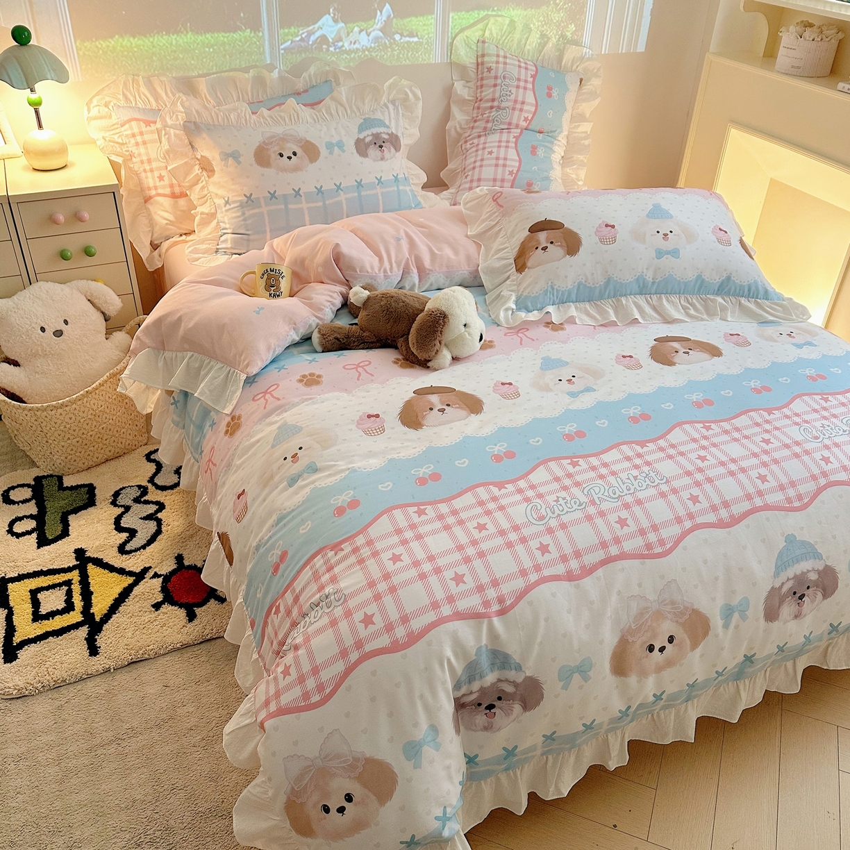 91家纺网 家纺一手货源 找家纺 孩子王家纺 2026新款韩式INS减龄小红书花边款全棉纯棉卡通四件套 花边小狗庄园