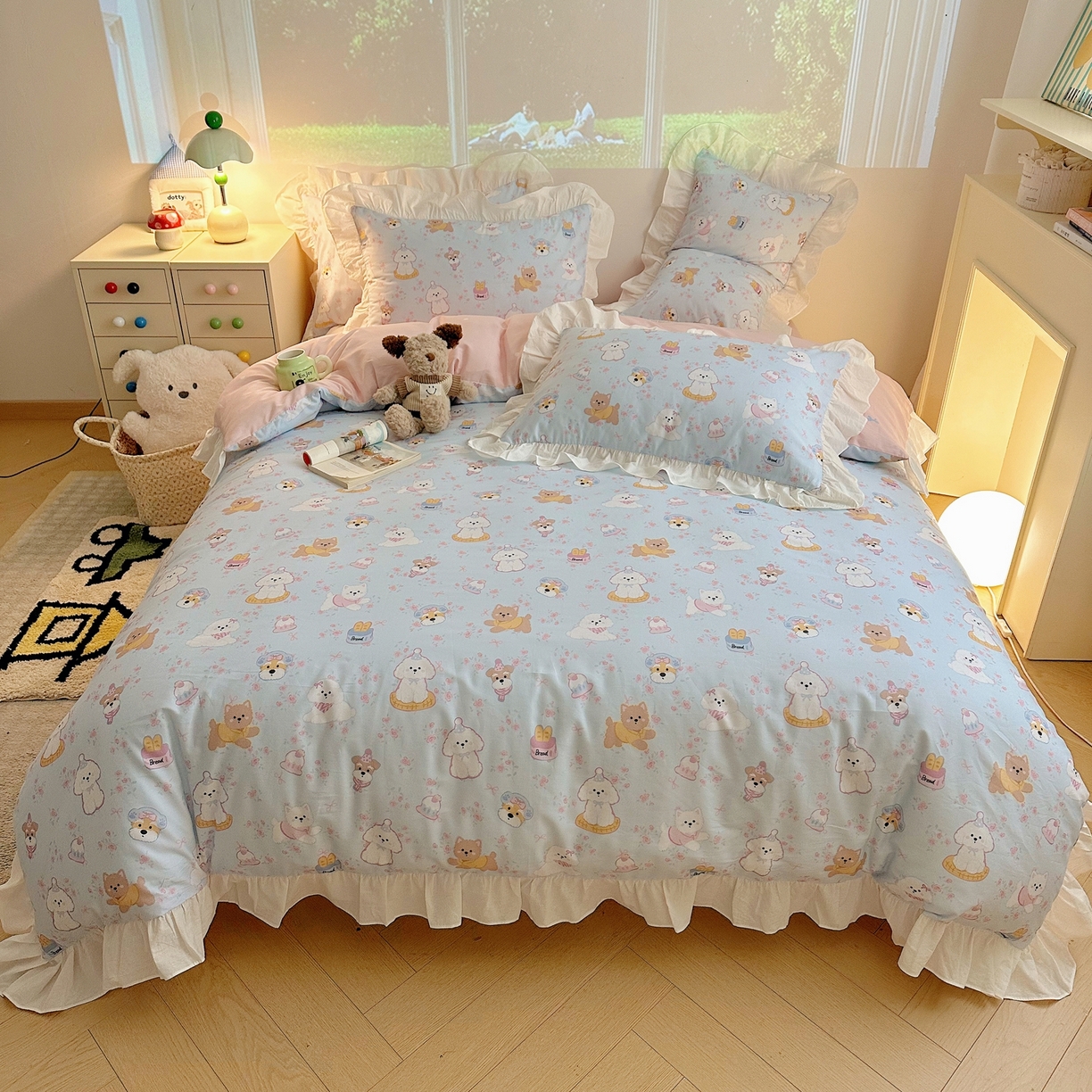 91家纺网 家纺一手货源 找家纺 孩子王家纺 2026新款韩式INS减龄小红书花边款全棉纯棉卡通四件套 花边小狗派对