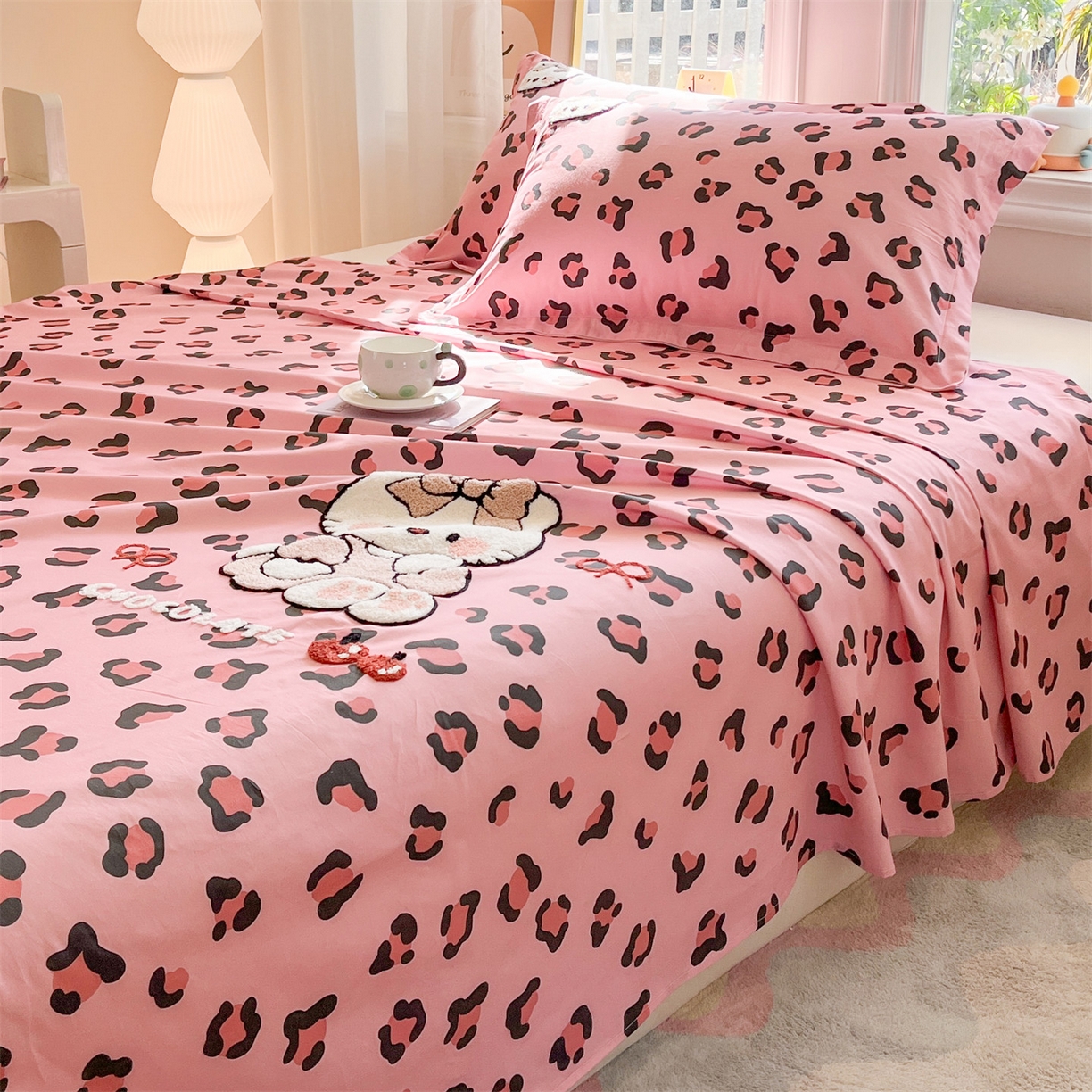 91家纺网 家纺一手货源 找家纺 笙意家纺 2026新款50S全棉纯棉毛巾绣单品床单床单单件 粉豹纹喵