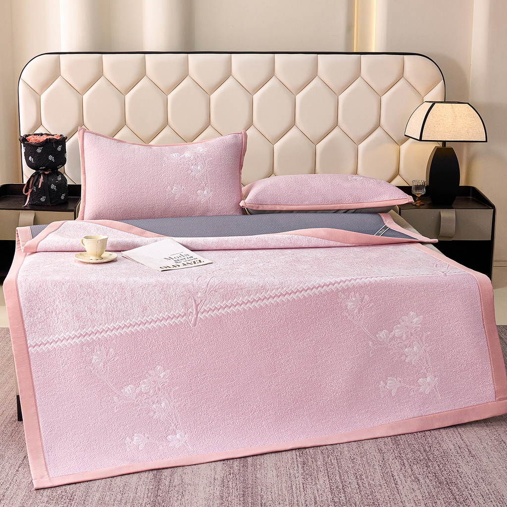 91家纺网 家纺一手货源 找家纺 梵克保罗 2026春夏新款A类3D凉感冰豆豆席刺绣席子凉席三件套-平铺款花枝招展 平铺款-花枝招展粉色