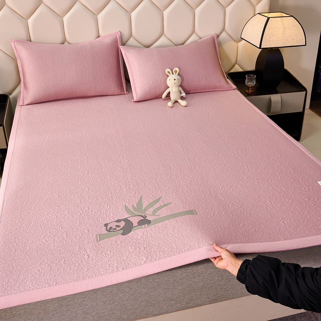 梵克保罗 2026春夏新款A类3D凉感冰豆豆席刺绣席子凉席三件套-平铺款熊猫抱竹 平铺款-熊猫抱竹粉