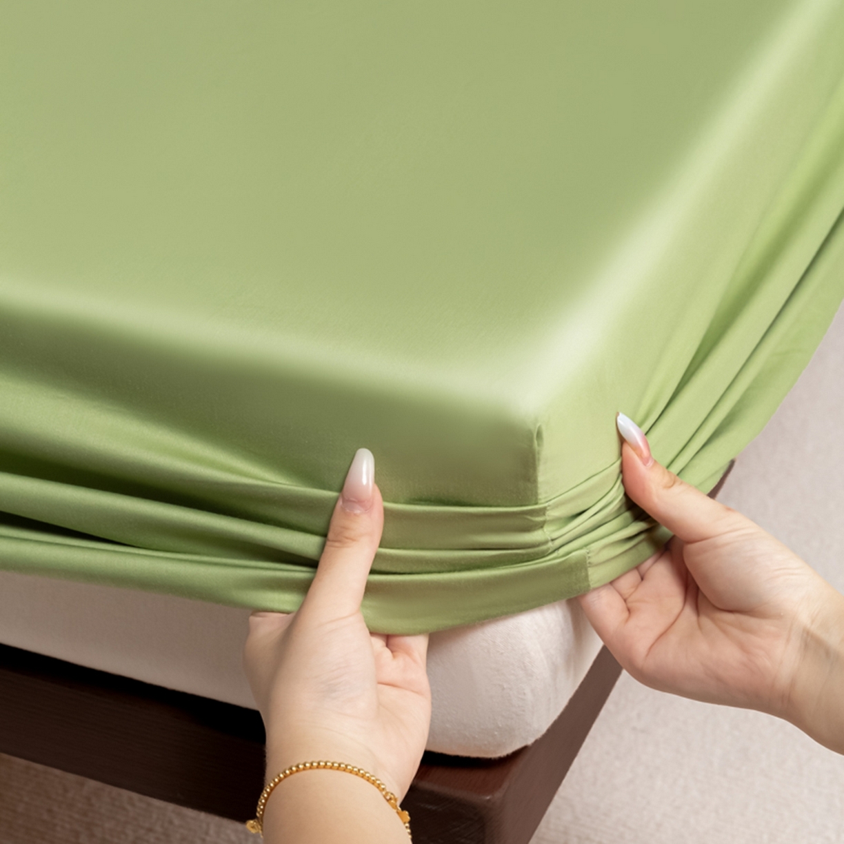 91家纺网 家纺一手货源 找家纺 秀色家纺 2026新款高端Pro+全棉纯棉床笠三件套纯棉床垫保护套简约纯色床套防尘罩单件 梦易-艾绿