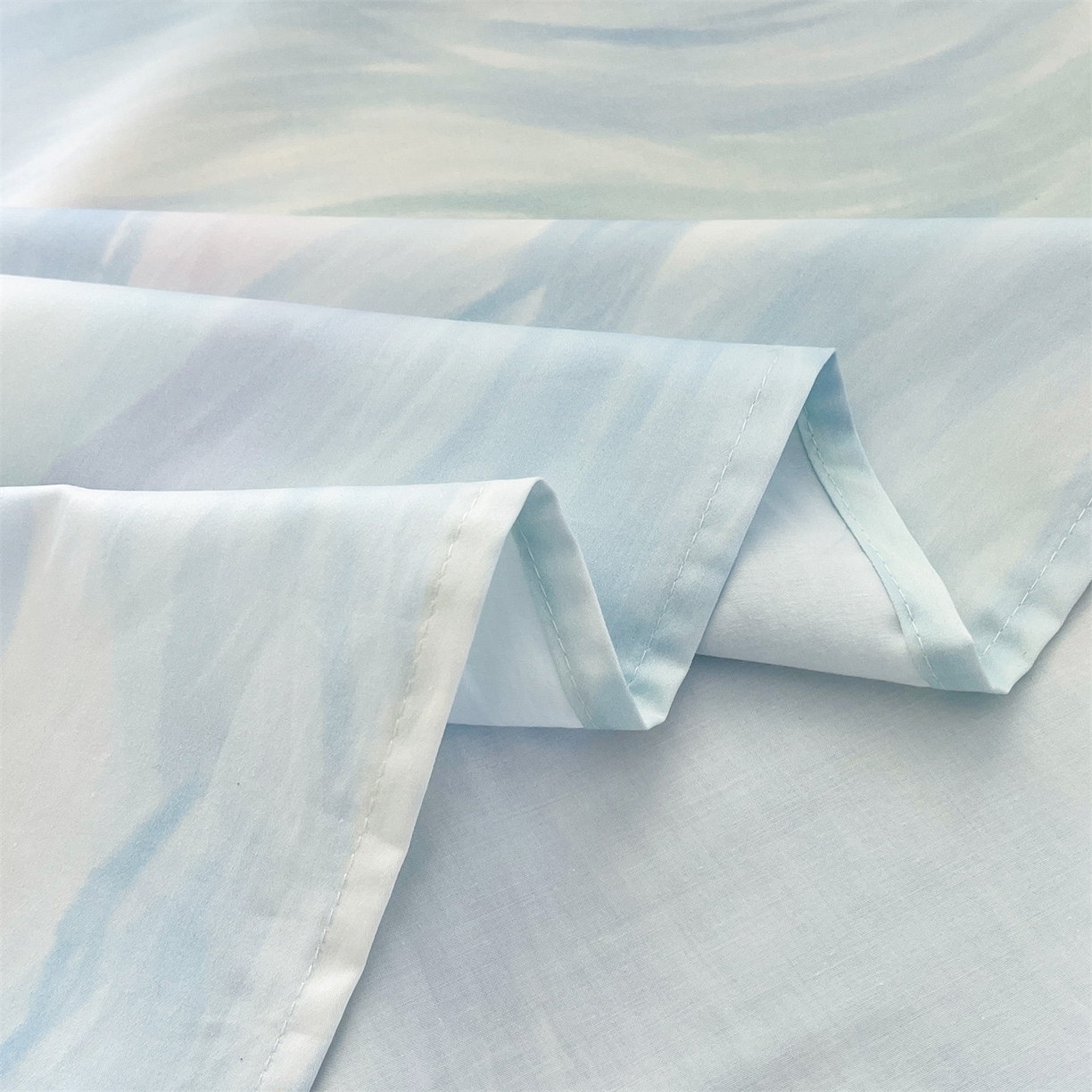 91家纺网 家纺一手货源 找家纺 笙意家纺 2026新款50S全棉纯棉毛巾绣单品床单床单单件 雾蓝小兔