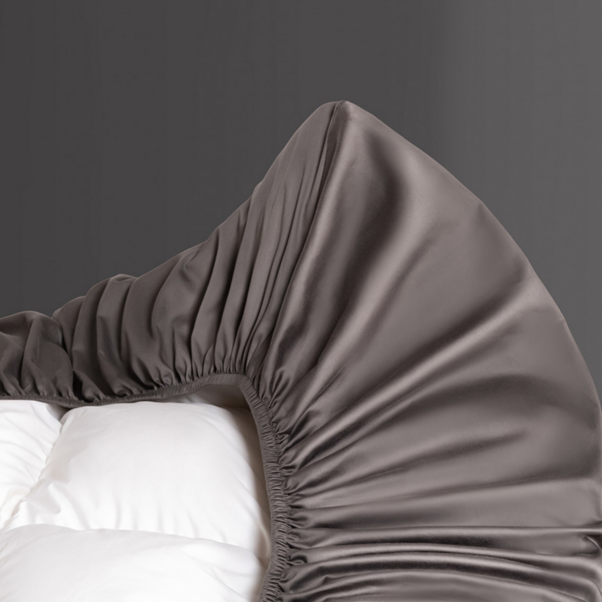 91家纺网 家纺一手货源 找家纺 秀色家纺 2026新款高端Pro+全棉纯棉床笠三件套纯棉床垫保护套简约纯色床套防尘罩单件 梦易-帝王灰