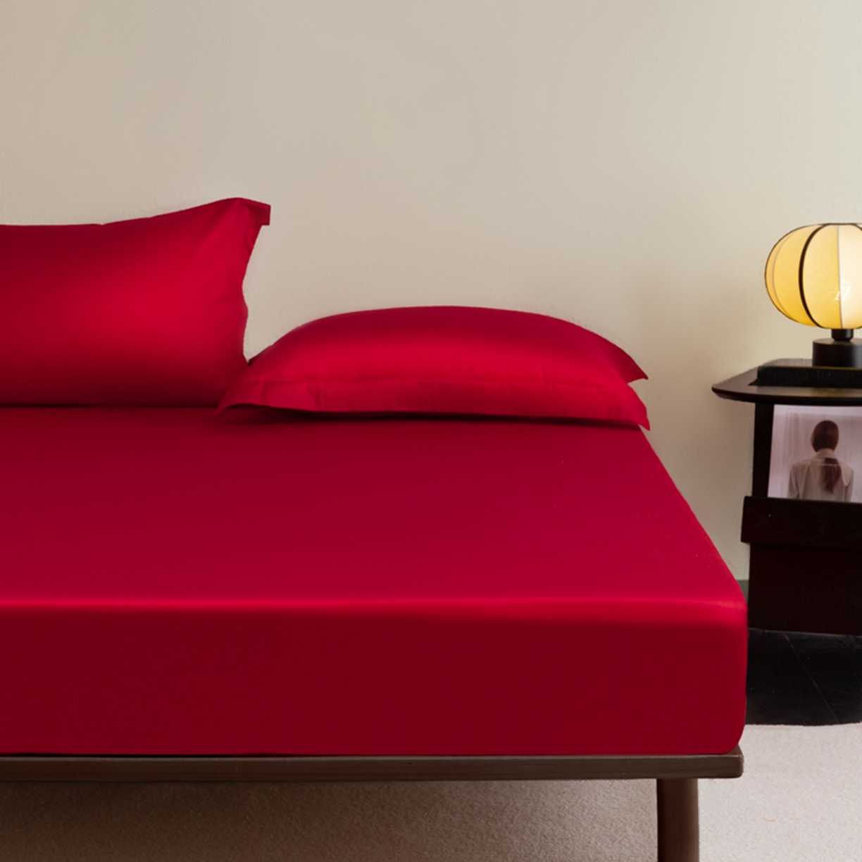 91家纺网 家纺一手货源 找家纺 秀色家纺 2026新款高端Pro+全棉纯棉床笠三件套纯棉床垫保护套简约纯色床套防尘罩单件 梦易-海棠红