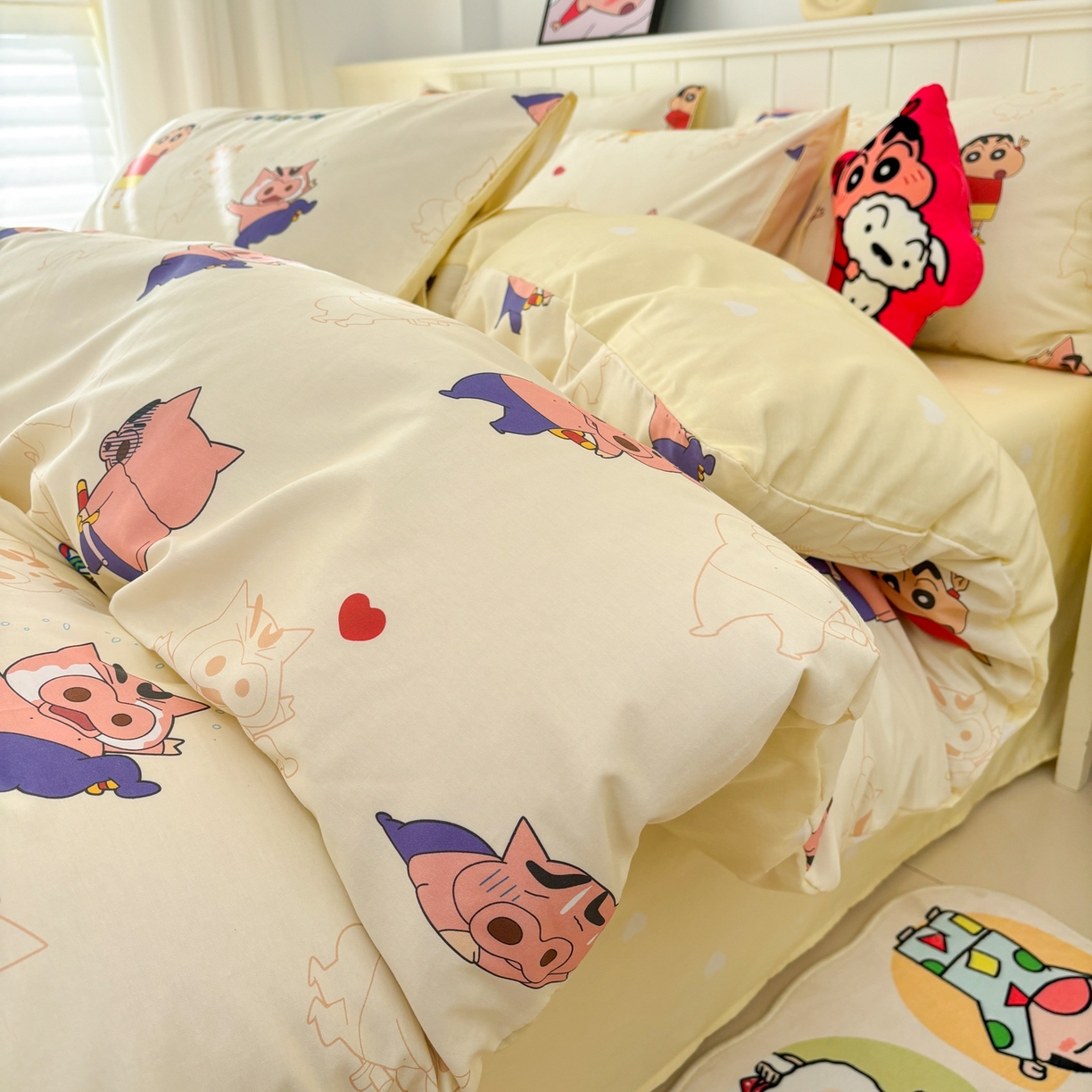 91家纺网 家纺一手货源 找家纺 孩子王家纺 2026新款卡通全棉纯棉正版授权小版蜡笔小新系列四件套-含防伪码 乐天派小新