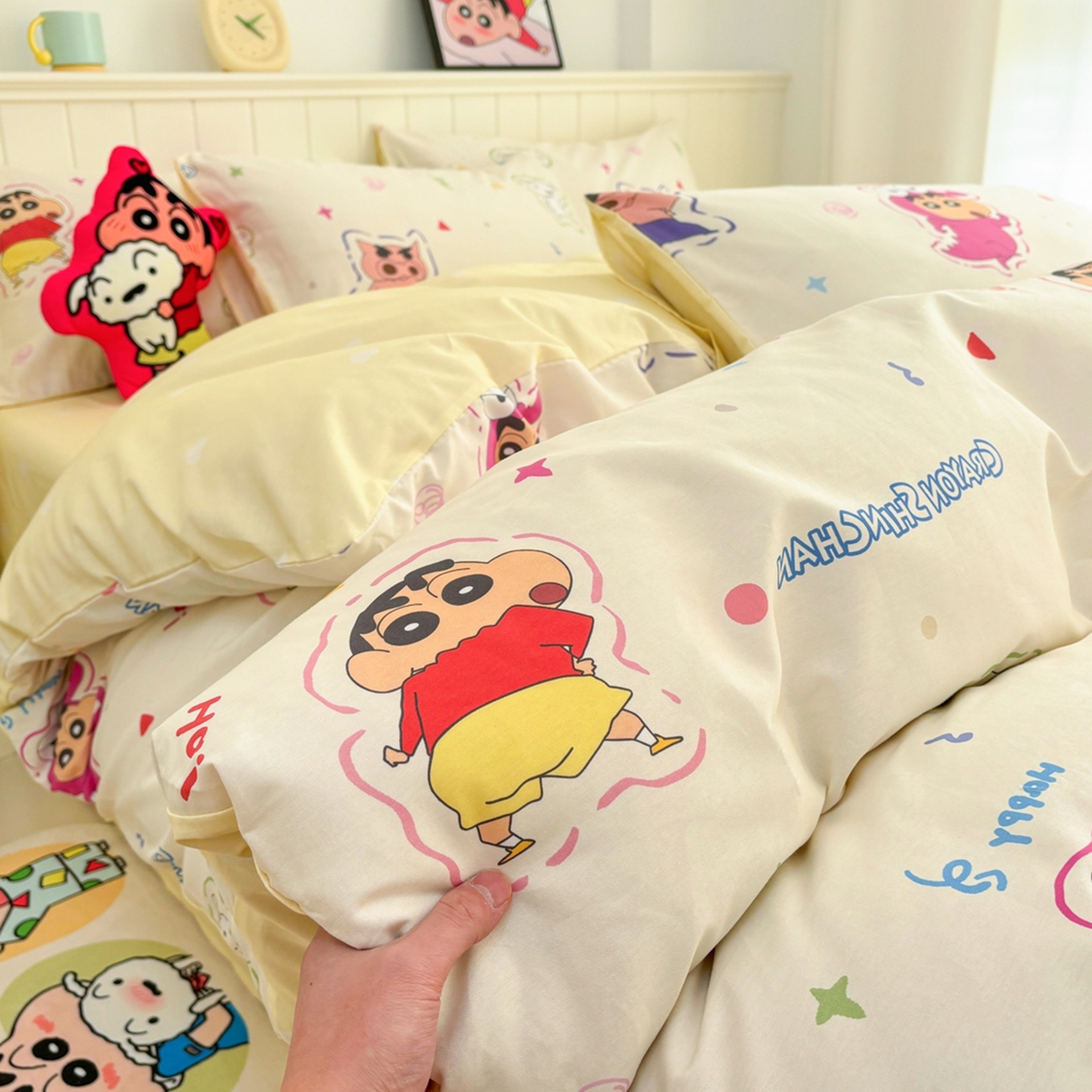 91家纺网 家纺一手货源 找家纺 孩子王家纺 2026新款卡通全棉纯棉正版授权小版蜡笔小新系列四件套-含防伪码 搞笑小新