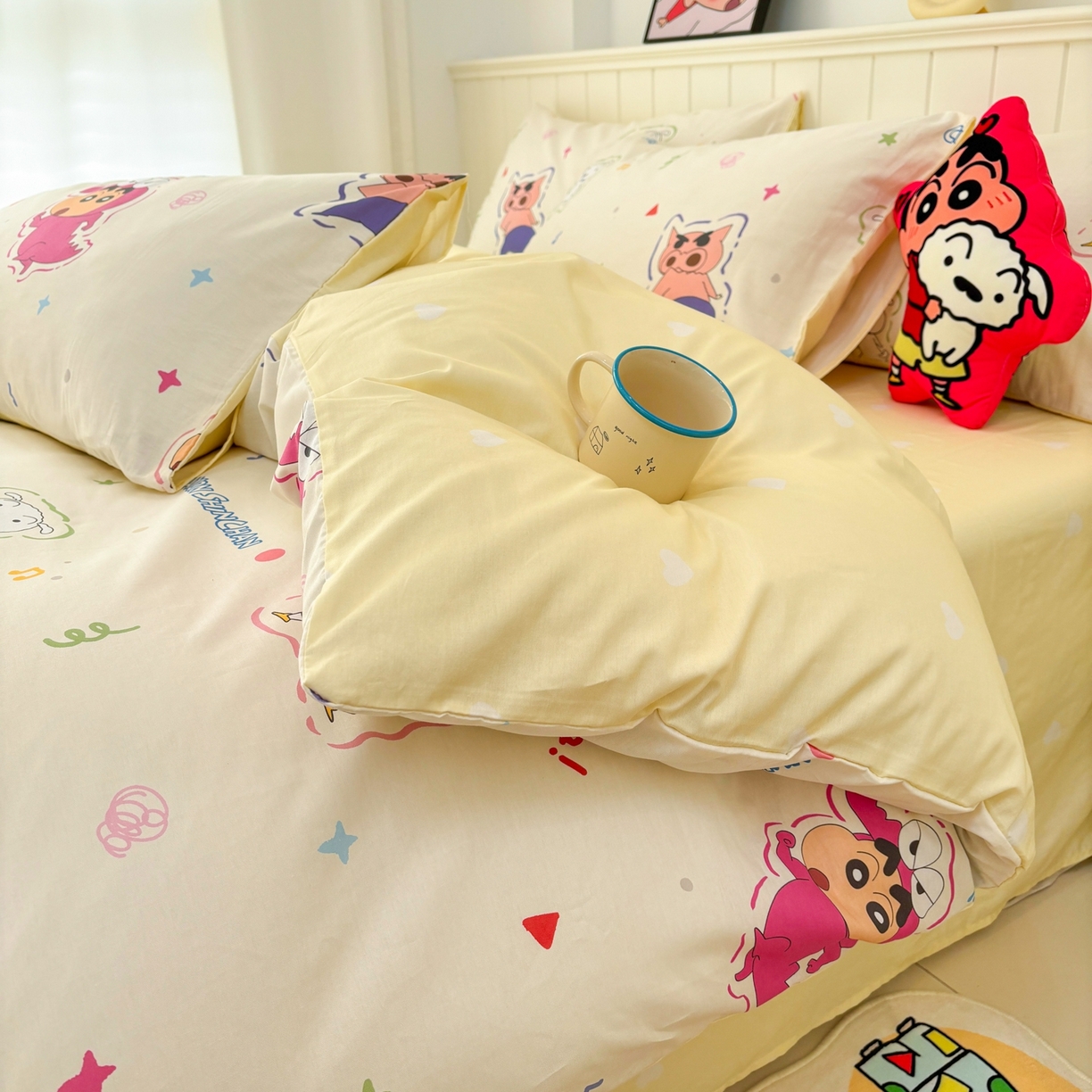 91家纺网 家纺一手货源 找家纺 孩子王家纺 2026新款卡通全棉纯棉正版授权小版蜡笔小新系列四件套-含防伪码 搞笑小新