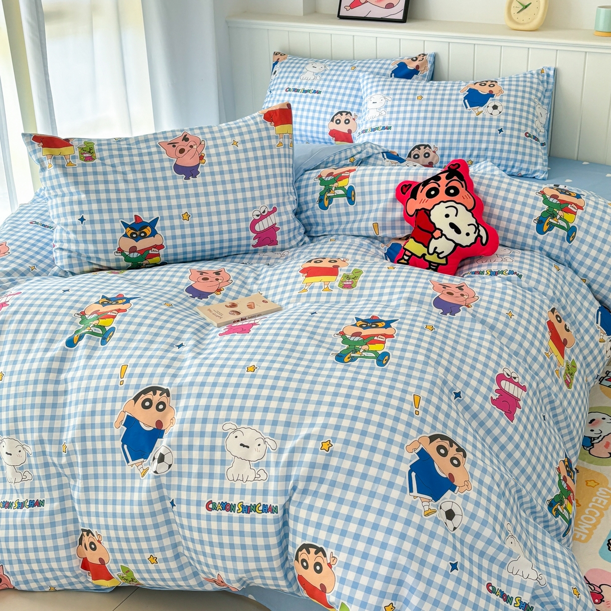 91家纺网 家纺一手货源 找家纺 孩子王家纺 2026新款卡通全棉纯棉正版授权小版蜡笔小新系列四件套-含防伪码 蓝格小新乐园