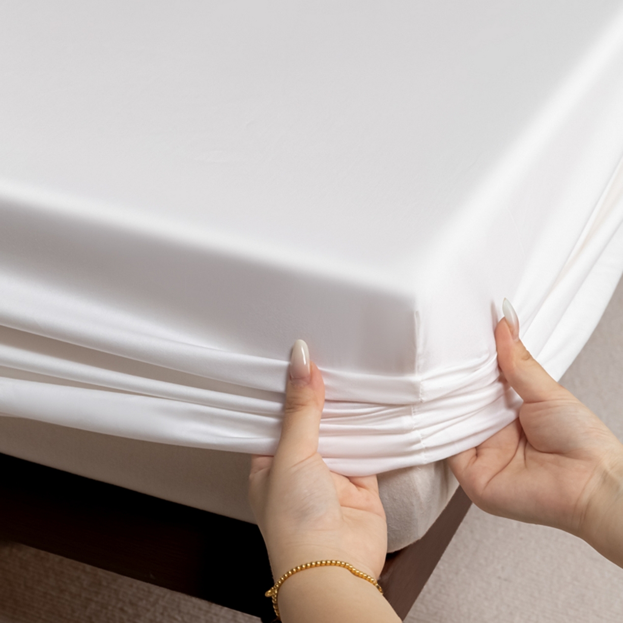 91家纺网 家纺一手货源 找家纺 秀色家纺 2026新款高端Pro+全棉纯棉床笠三件套纯棉床垫保护套简约纯色床套防尘罩单件 梦易-皓月白