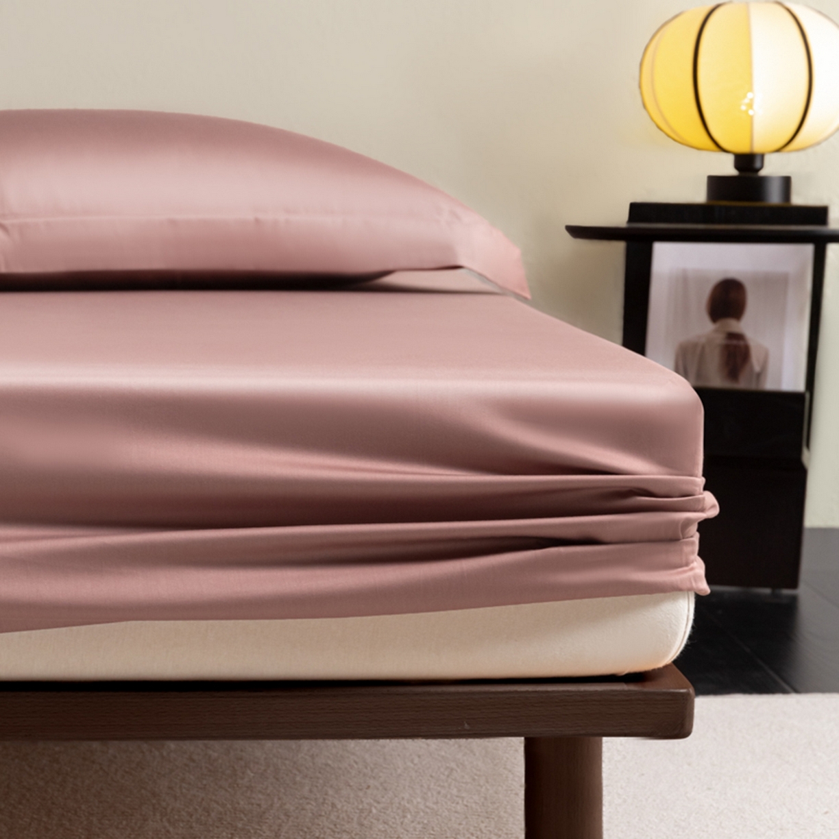 91家纺网 家纺一手货源 找家纺 秀色家纺 2026新款高端Pro+全棉纯棉床笠三件套纯棉床垫保护套简约纯色床套防尘罩单件 梦易-琳蕴储