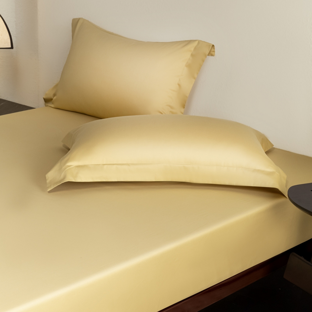 91家纺网 家纺一手货源 找家纺 秀色家纺 2026新款高端Pro+全棉纯棉床笠三件套纯棉床垫保护套简约纯色床套防尘罩单件 梦易-奶茶米