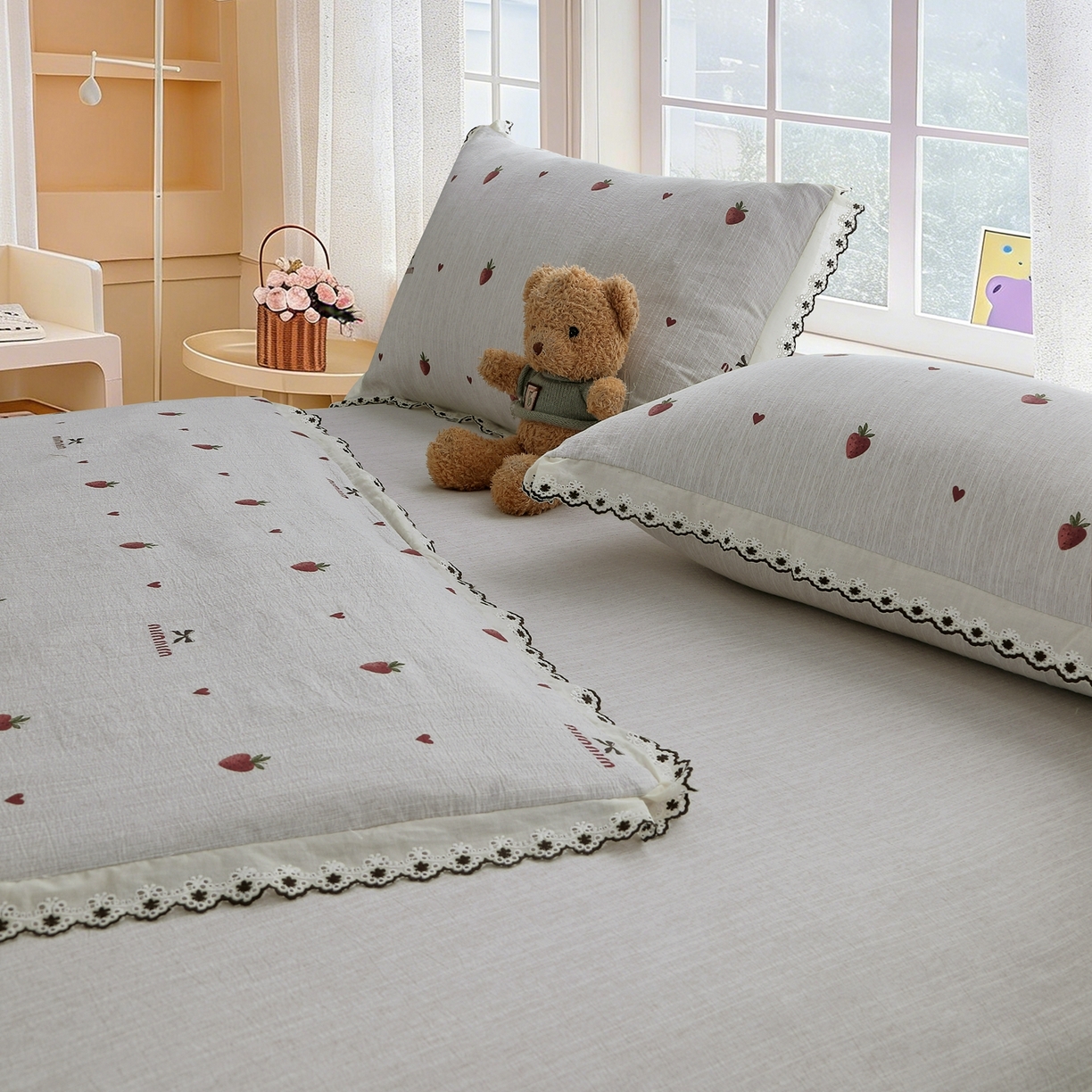 91家纺网 家纺一手货源 找家纺 恋之语 2026新款全棉花边色织水洗棉花边四件套 草莓